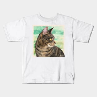 Painting of a Gray Cat with Stripes Looking to the Right, Green Yellow Background Kids T-Shirt